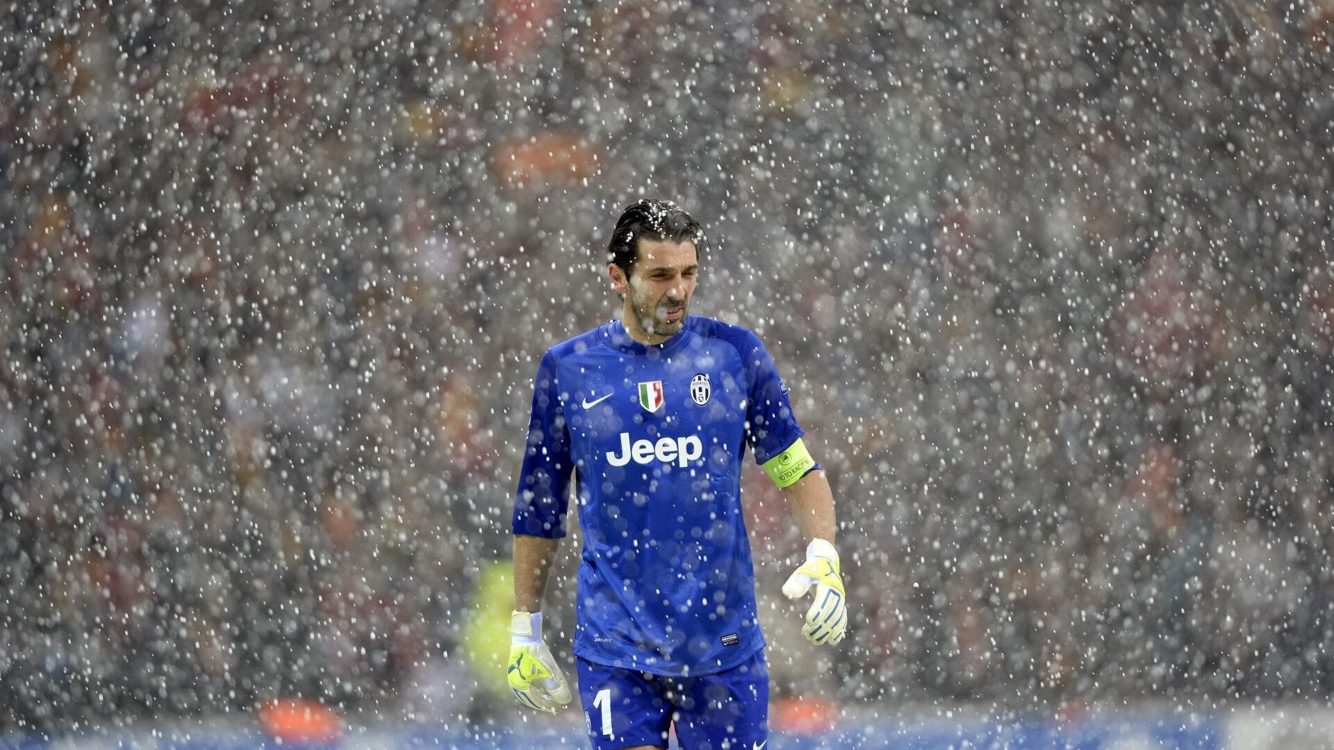 战术纪律VS巨星闪光,足球世界没有标准答案