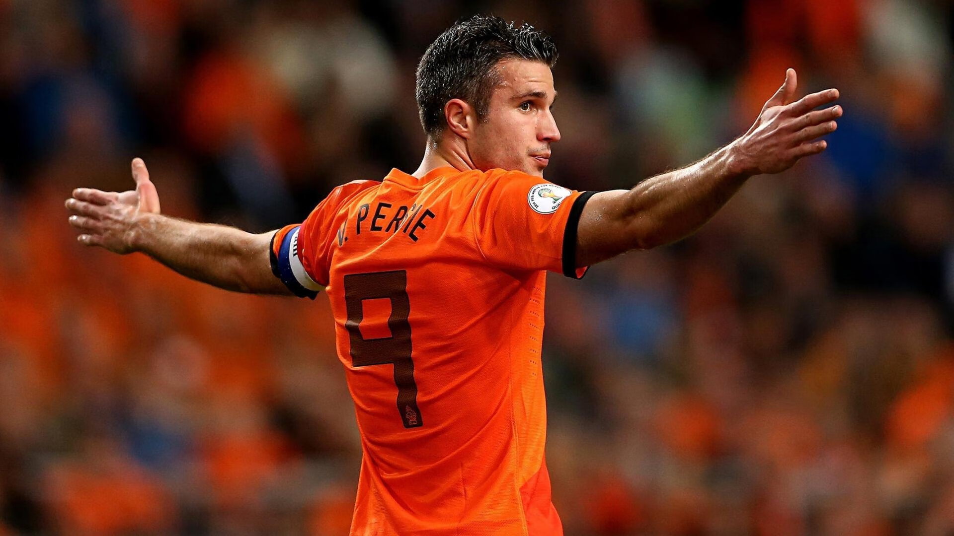 夜空中最亮的星！马丁内利强势爆发，黄潜青春风暴鏖战巴萨，一场平局藏着多少未来密码？