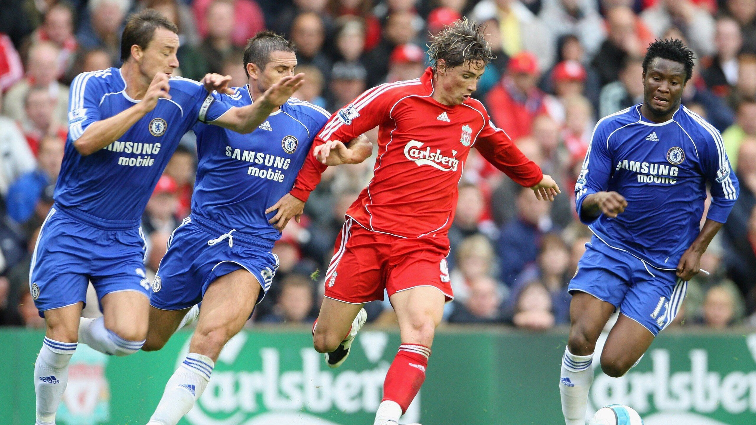 门神还是狙击手?拉亚用十一双手套撕碎利物浦的金属风暴